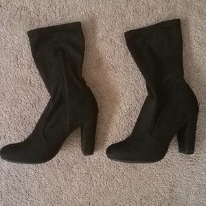 Black high heeled boots